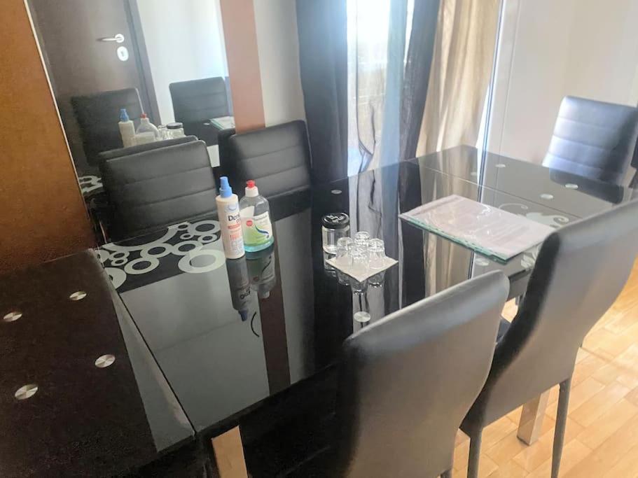 2Bdr Boutique Full Apt In Plaka Aten Exteriör bild